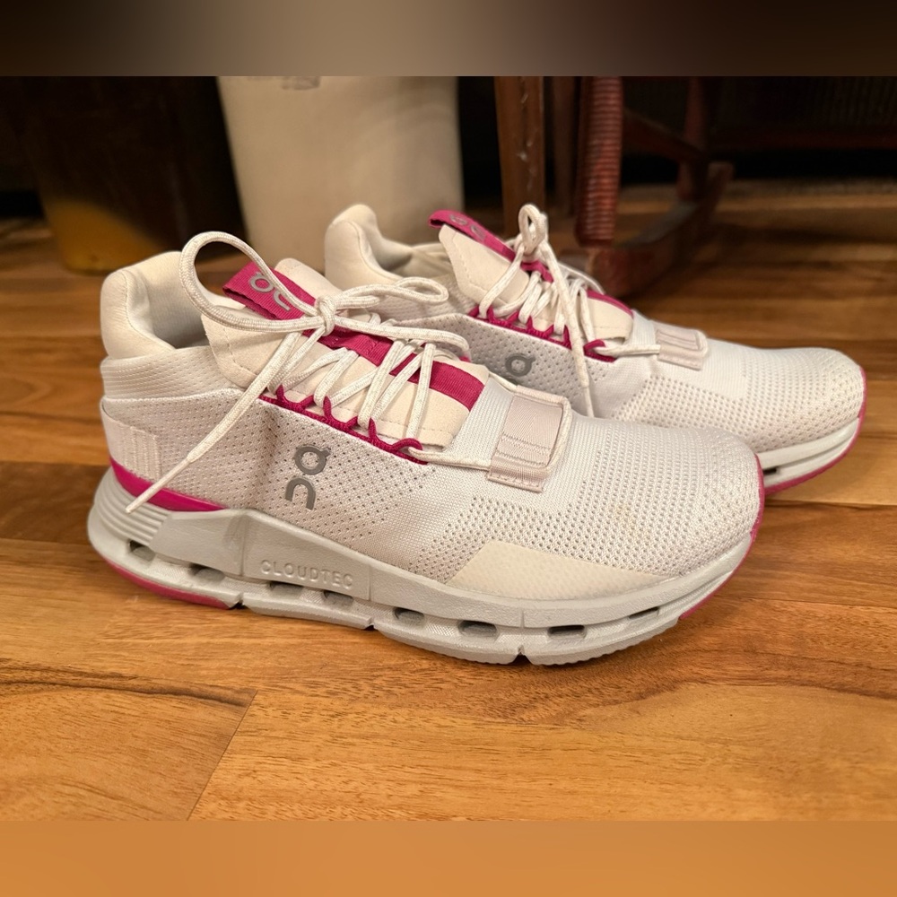 On Cloudnova sneakers Undyed White/Carnation running cloud 
WOMANS shoes Size 7